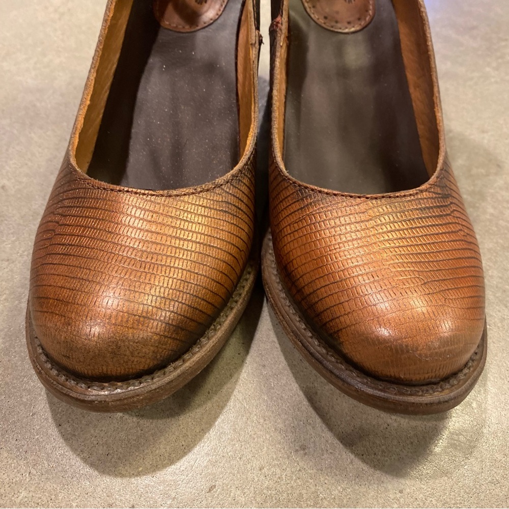 Freebird by Steven Copper Brown Textured Leather Heels - Picture 4 of 16